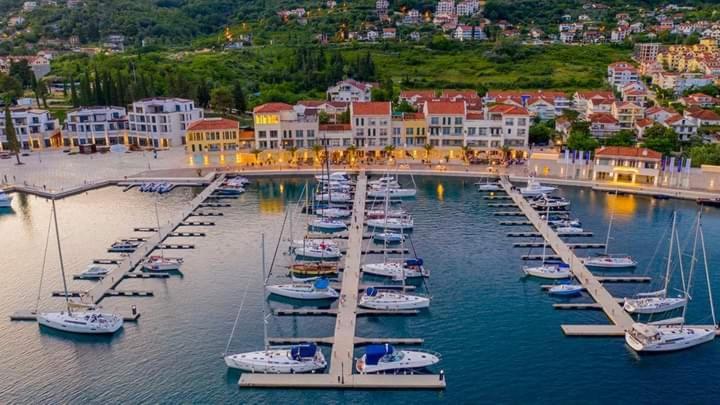 Blue Sea Apartamento Herceg Novi Exterior foto