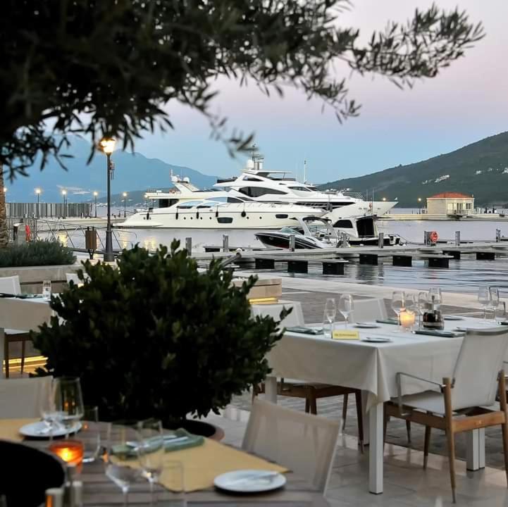 Blue Sea Apartamento Herceg Novi Exterior foto